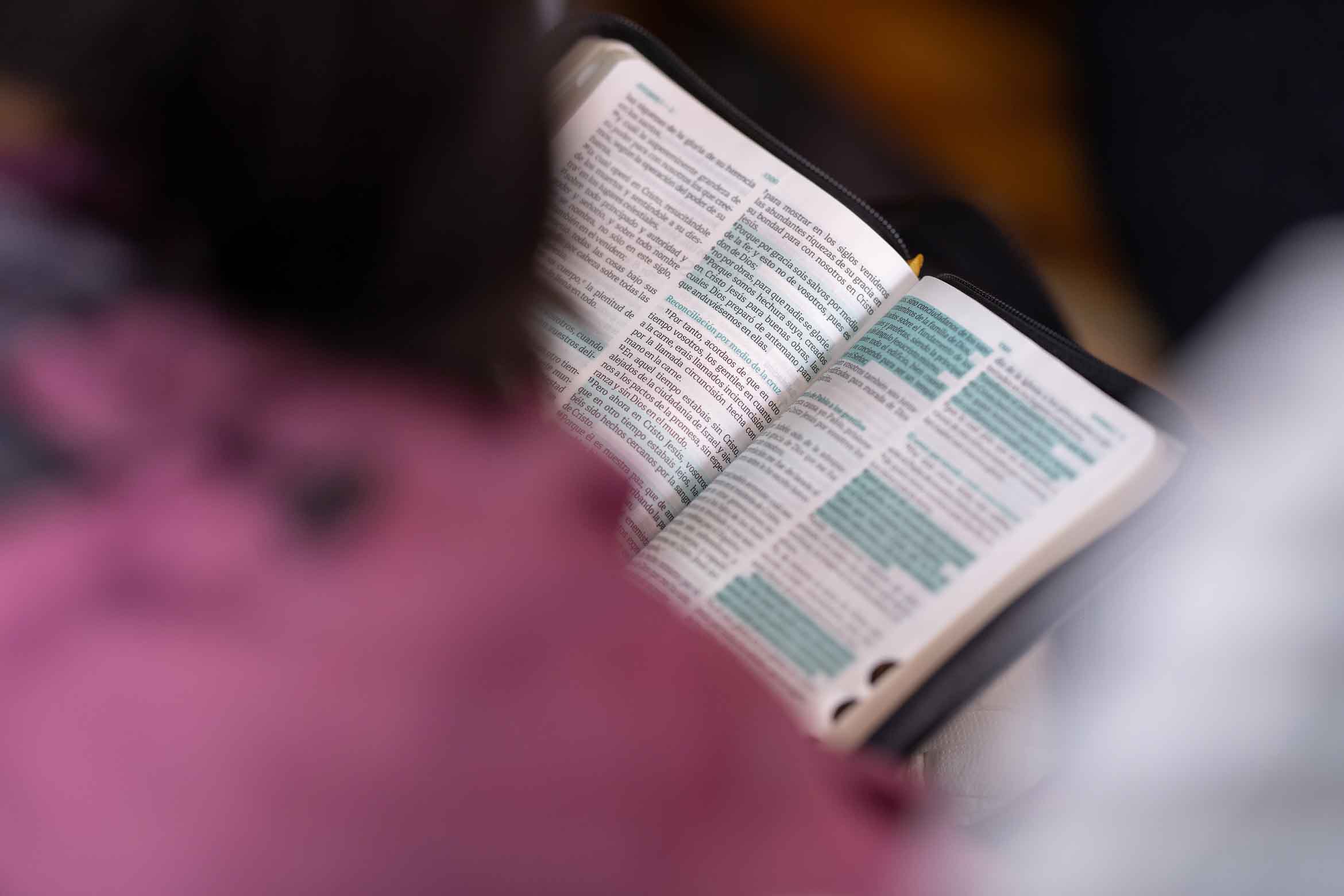 Biblia Centro Adoración Cristiana Biblia Centro Adoración Cristiana