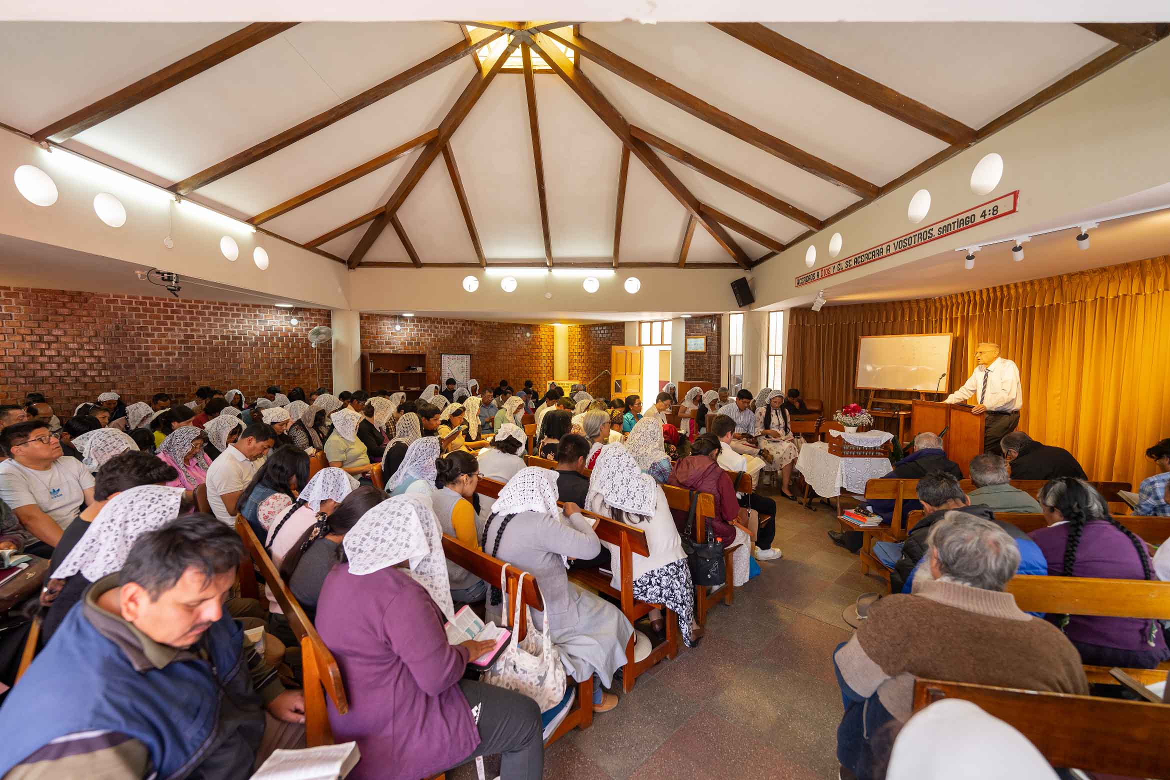 Centro De Adoración Cristiana Arequipa