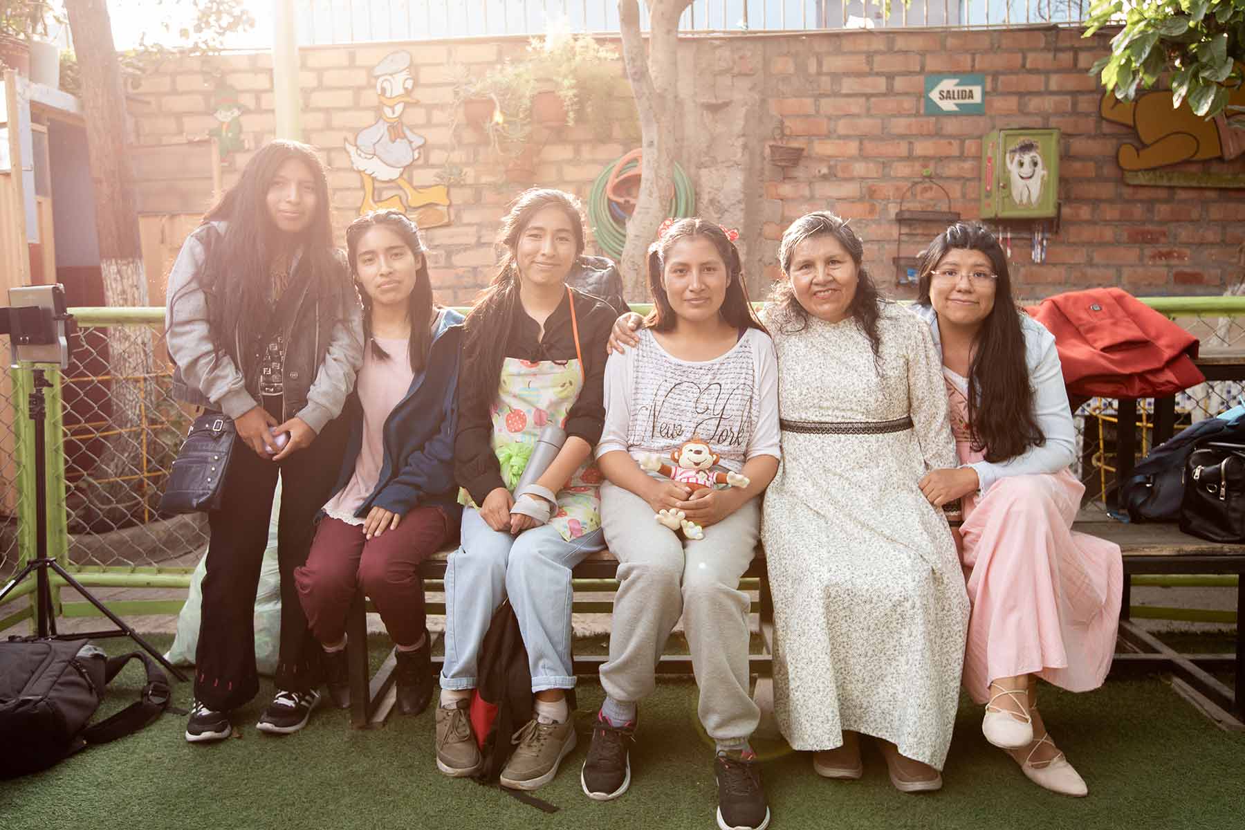 jovenes-visitan-hogar-amor-de-dios-arequipa-peru-0008