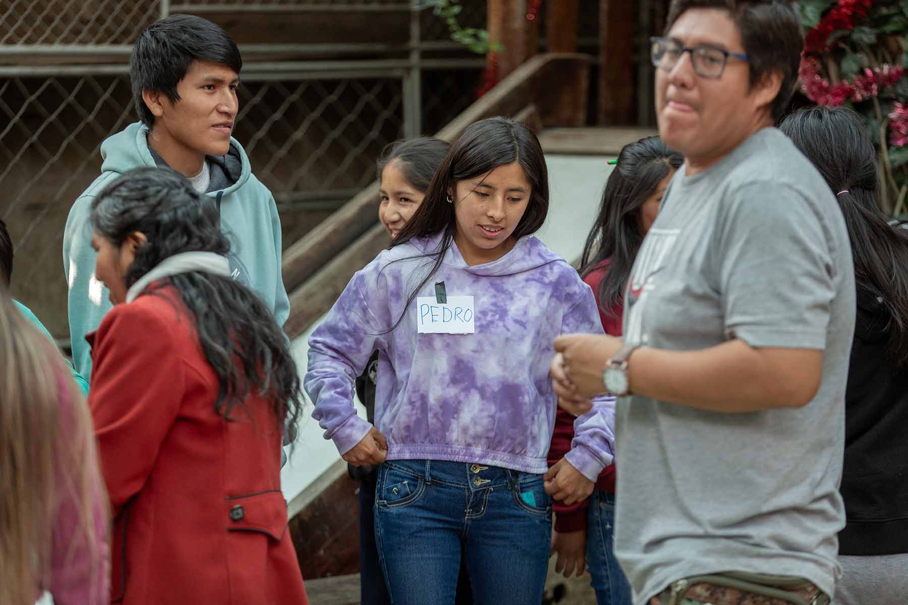 jovenes-visitan-hogar-amor-de-dios-arequipa-peru-0016