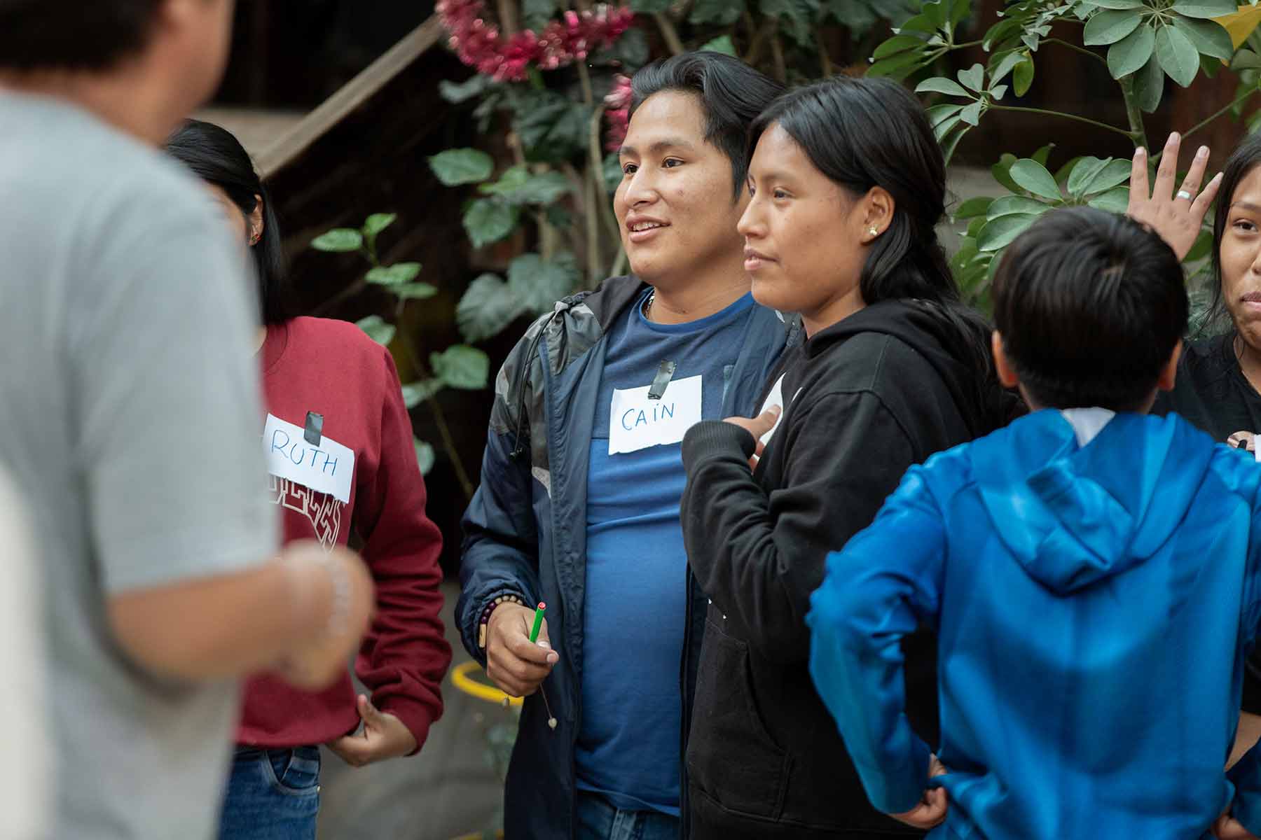 jovenes-visitan-hogar-amor-de-dios-arequipa-peru-0022