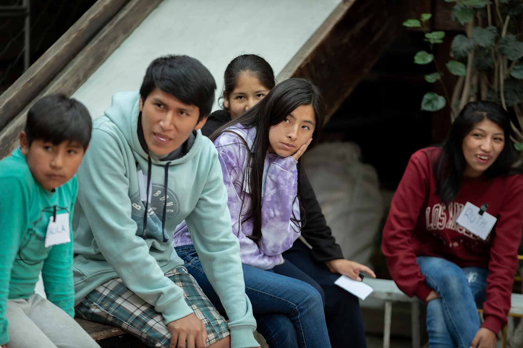 jovenes-visitan-hogar-amor-de-dios-arequipa-peru-0026
