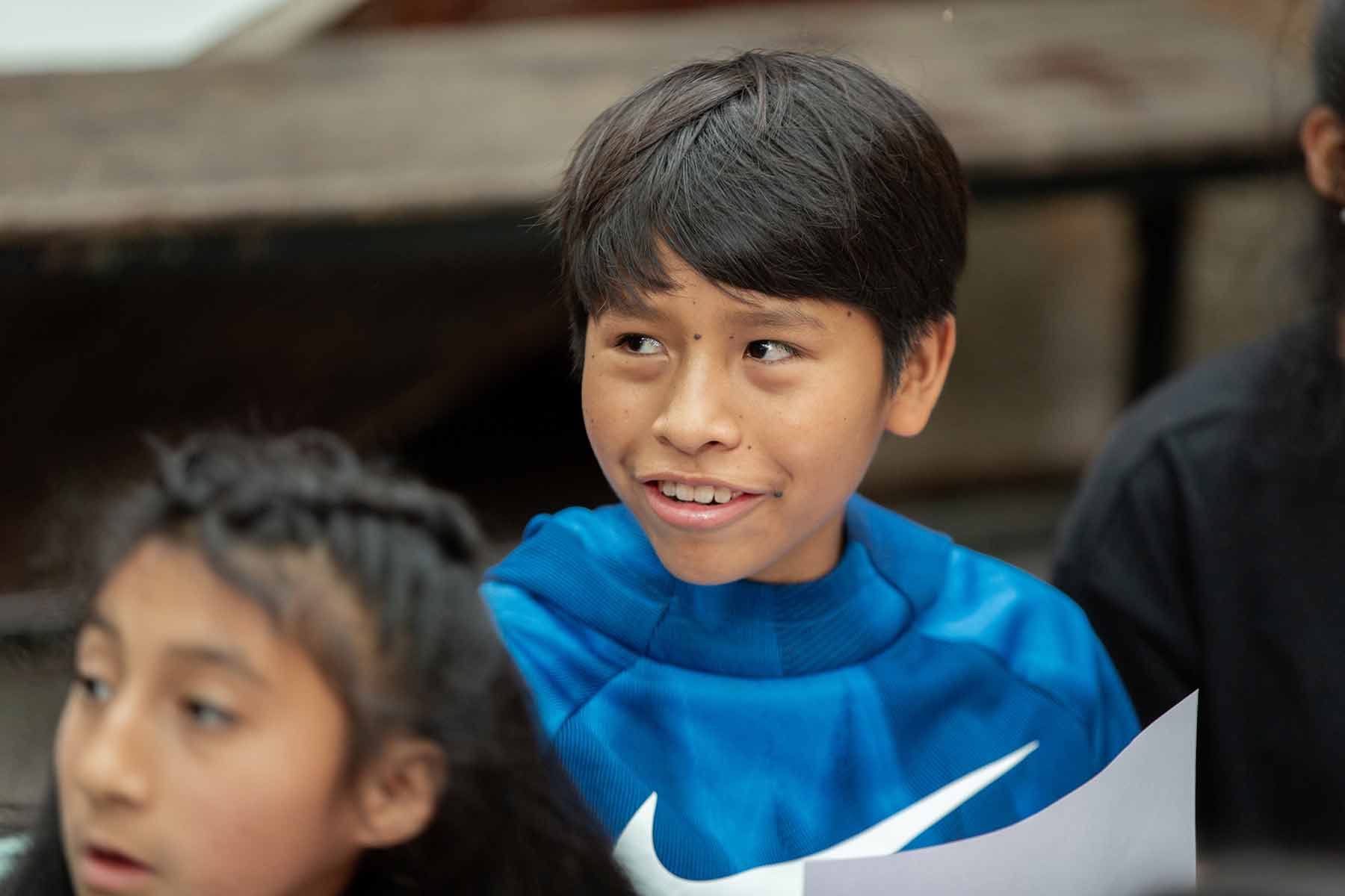 jovenes-visitan-hogar-amor-de-dios-arequipa-peru-0041